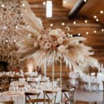Centros de mesa para bodas con pampas