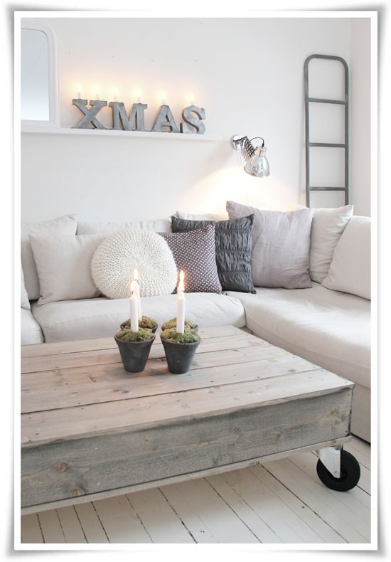 beautiful-christmas-decoration-in-gray-6 | How to organize
