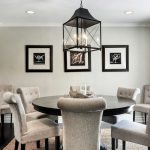Magnificent dining room decoration with round tables