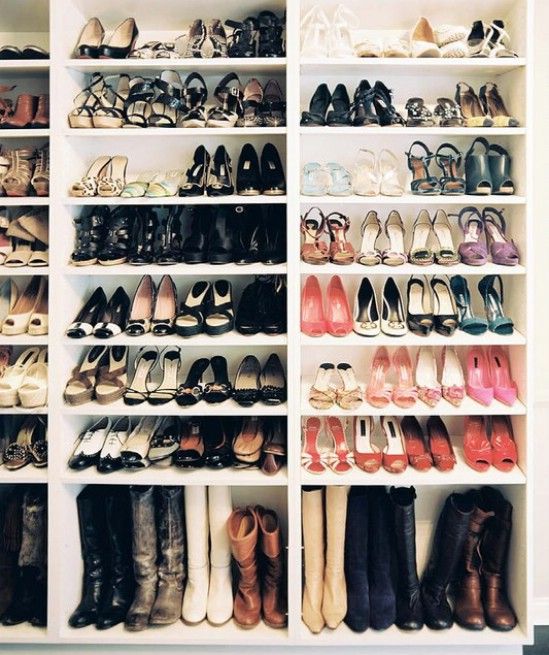 como organizar zapatos de mujer