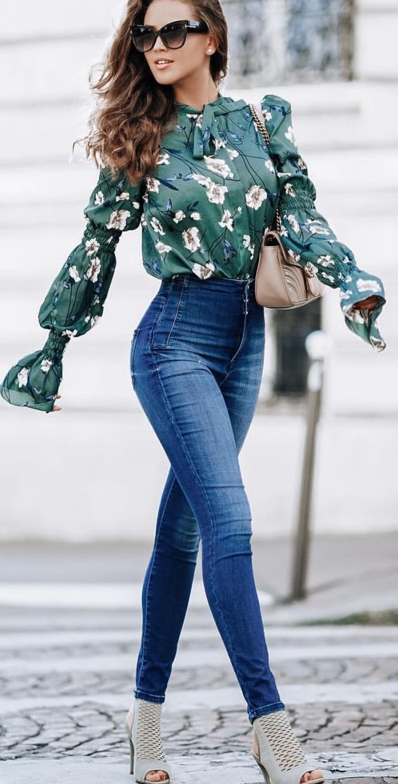 Outfits con jeans para mujeres de mas de 35 años 