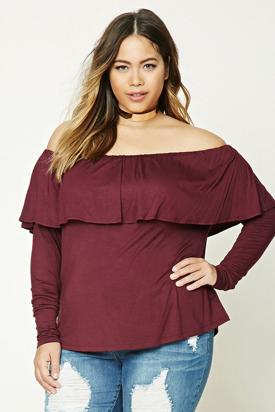 30 Outfits off the shoulder para chicas talla grande