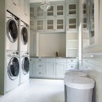 32 diseños de pisos para un cuarto de lavado moderno