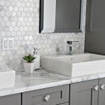 36 detalles en marmol para decorar tu baño