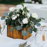 Centros de mesa para bodas con bases de madera