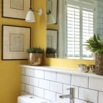 Baños decorados con color amarillo