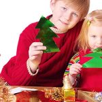 Ideas para Adornar un arbol de Navidad con Tus hijos (8)