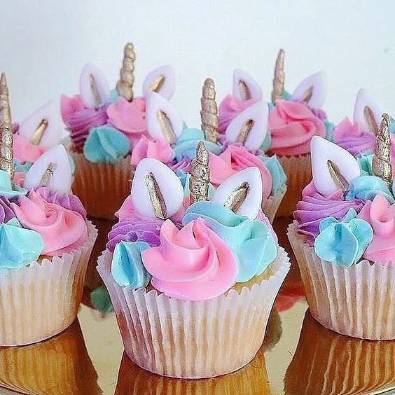 cupcakes para fiesta de unicornios