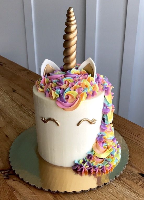 pastel sencillo para niña de unicornio