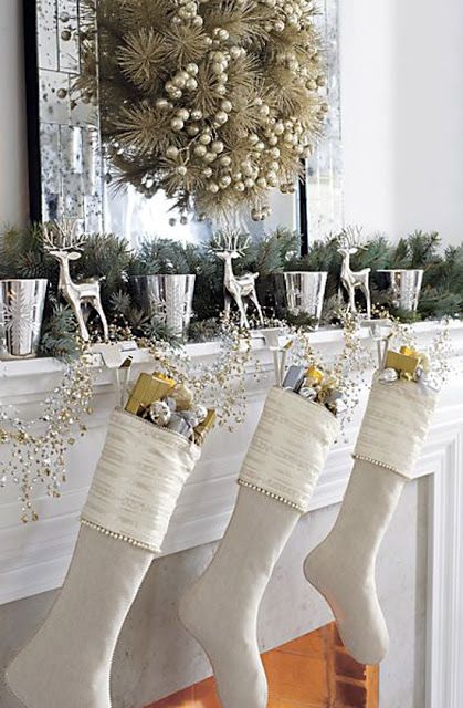 adornos de navidad blanco y dorado