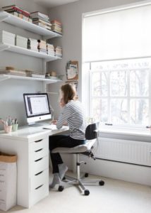 Ideas para crear un despacho mini en el dormitorio