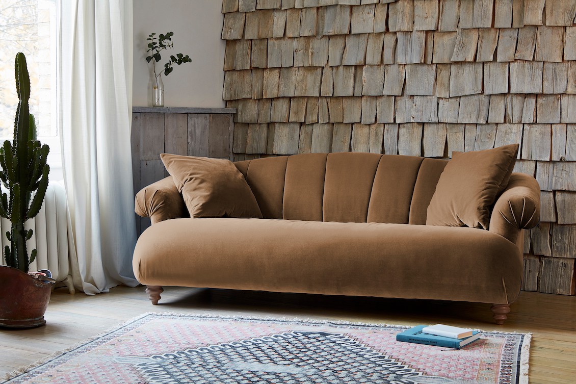Shell-shaped back sofas