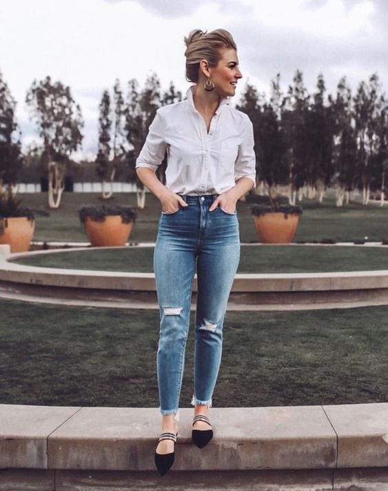 Opta por jeans ajustados con corte al tobillo