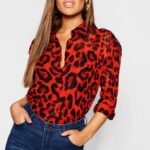 Blusas con estampado de leopardo rojo