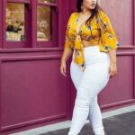 Lindos outfits con jeans blancos plus size