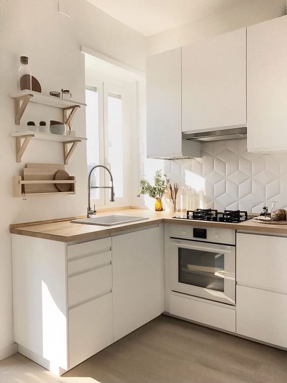 Decorate your kitchen in white