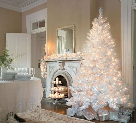 Luces para decorar un pino de Navidad blanco