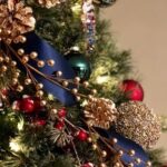 Ornamentos para el pino navideño elegantes