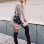 Suéter estilo vestido con botas largas