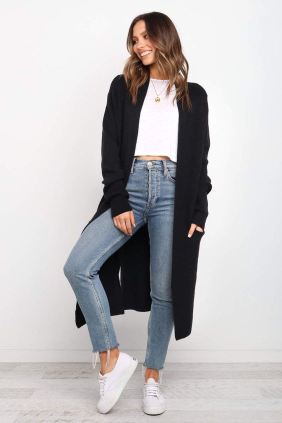 Looks con mom jeans y cardigans color negro