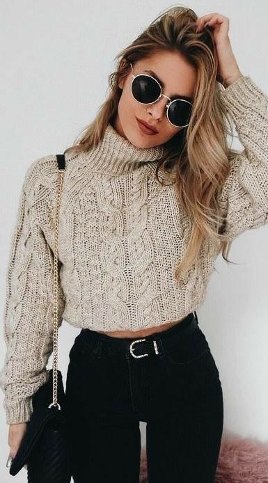 Outfits con sweaters tejidos