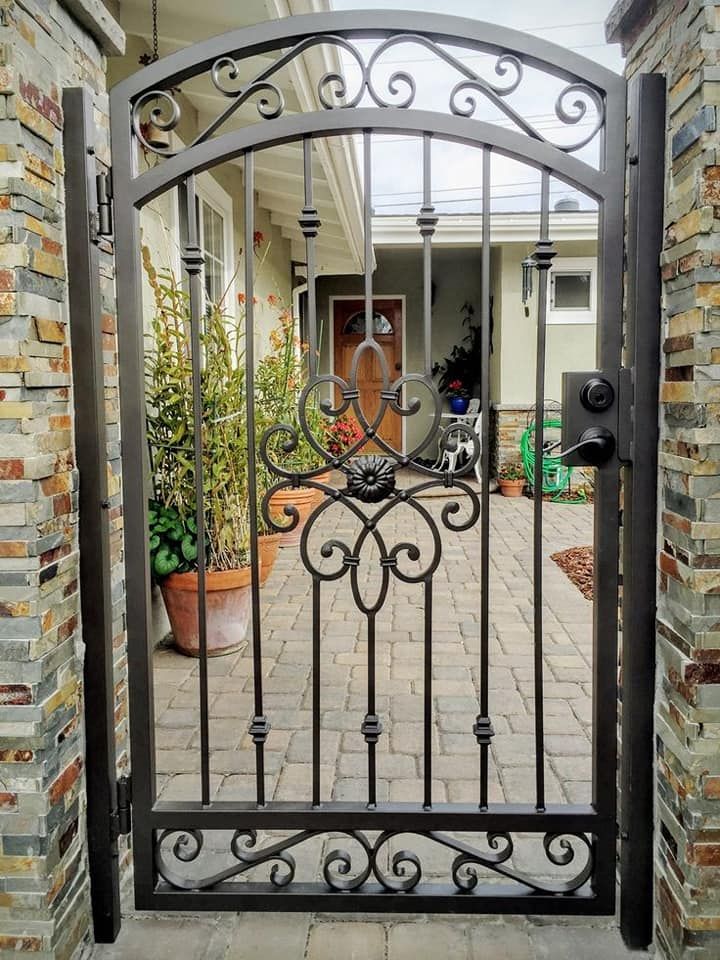 Puertas de herrería que harán lucir la entrada de tu casa