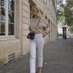 Ideas de outfits con pantalón blanco para otoño - invierno