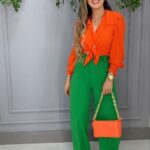 Outfits formales con blusa color naranja