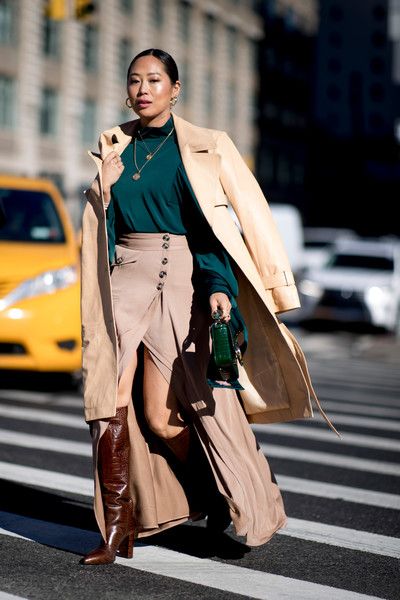 Outfits formales verde con beige