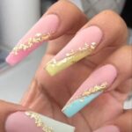 Diseños de uñas en tonos pastel