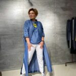 10 Outfits para señoras de 60 y 70 años que quieren combinar pantalones con zapatos y tenis bajitos
